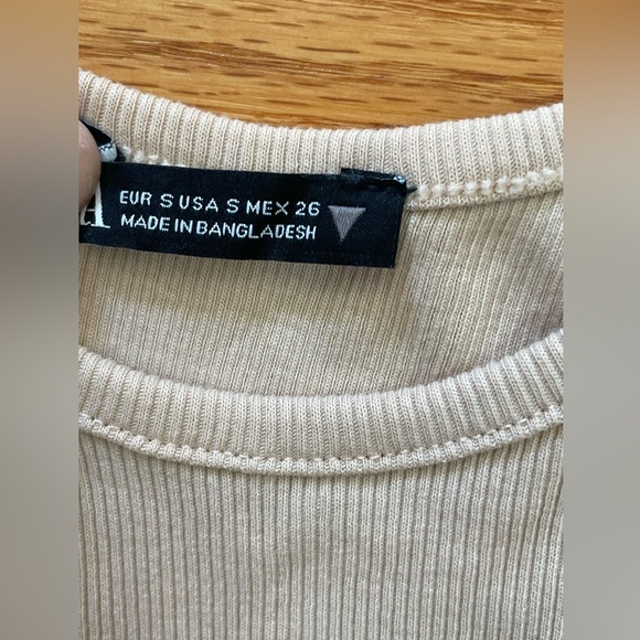 Zara Women’s S Small Cream Ribbed Tank Top Sleeveless Stretch Cropped Crop Crew - Picture 3 of 6